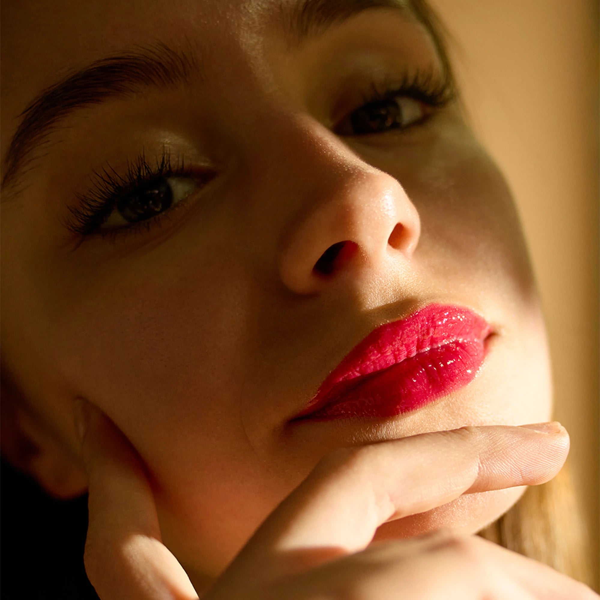 Lip Oil Magenta – Leuchtendes Pink-Violett – Glowy Finish – Nicht Vegan | Avril